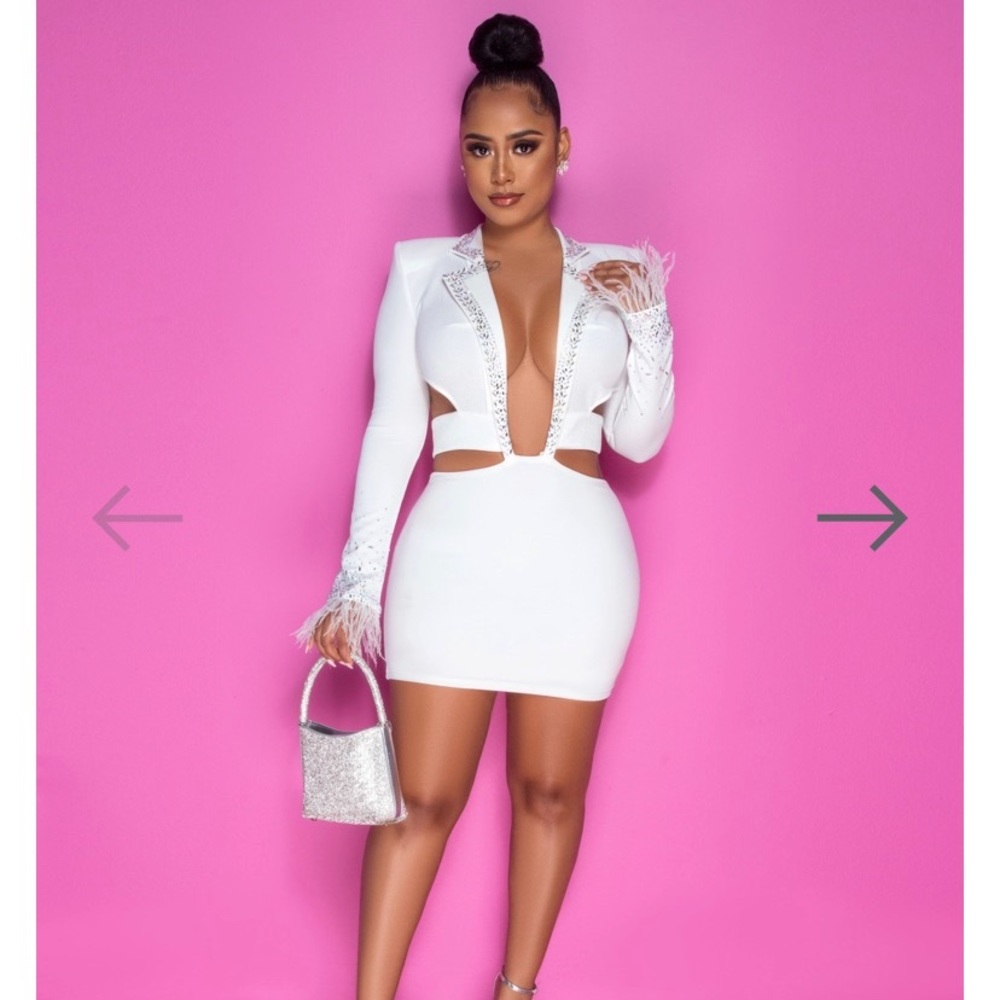Sexy staple dress!